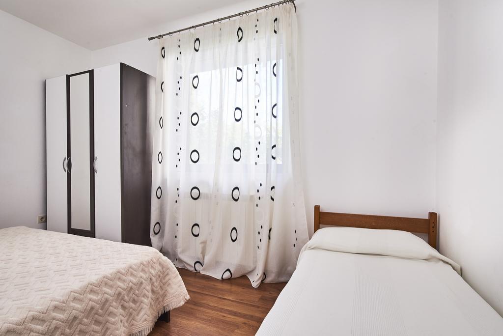 Lovely Roses Apartment Umag Exterior photo